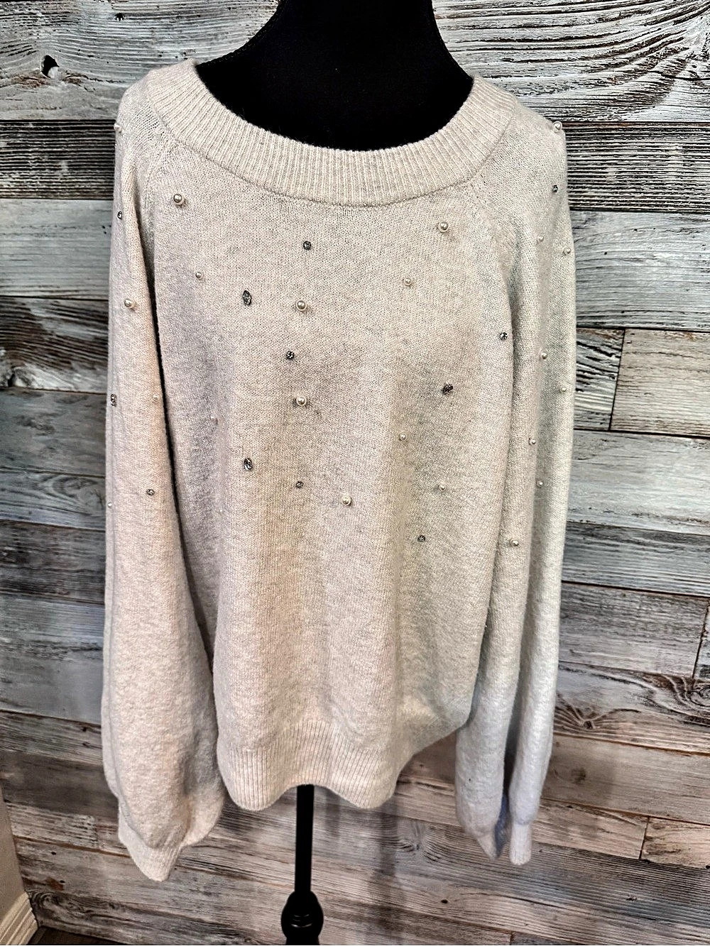 Draper James Beaded Crew Neck Sweater in Cream Size XXL Like New